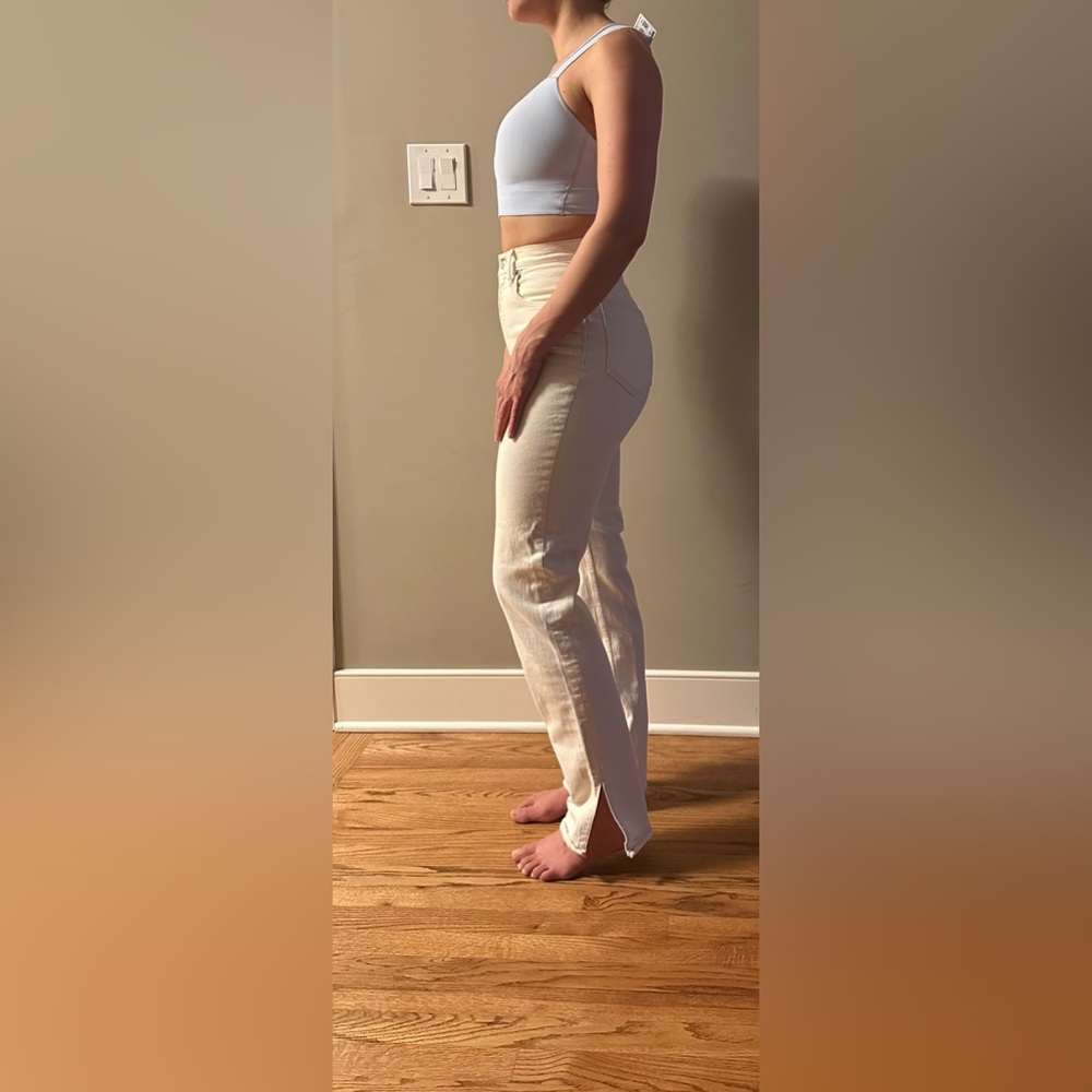 Abercrombie Curve Love ‘90s Straight Jean, cream colored, never worn tags on